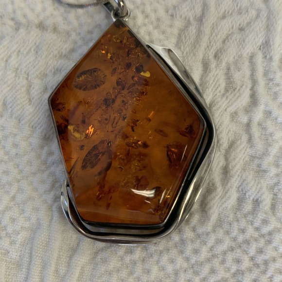 Sterling Silver Large Baltic Amber Pendant 30 Grams 2 3/4" X 2" With Chain - Picture 5 of 6